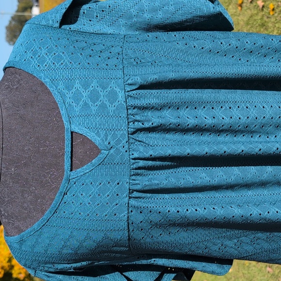 Bloomchic top - Picture 4 of 10